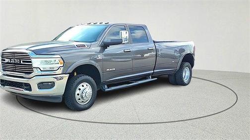 2019 RAM 3500 Laramie Crew Cab 4x4 8' Box