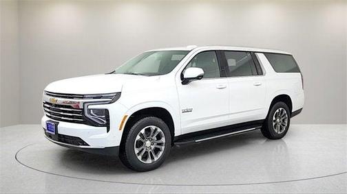 2025 Chevrolet Suburban LT