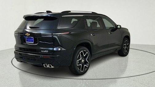 Mosaic Black Metallic 2026 Chevrolet Traverse High Country