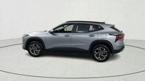 Sterling Gray Metallic 2026 Chevrolet Trax LT