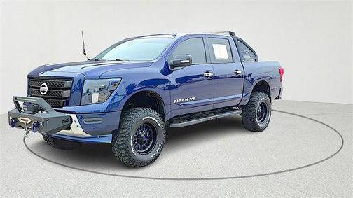 2020 Nissan Titan SV