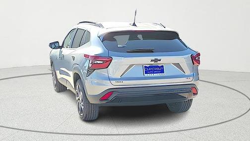 Sterling Gray Metallic 2026 Chevrolet Trax FWD 2RS