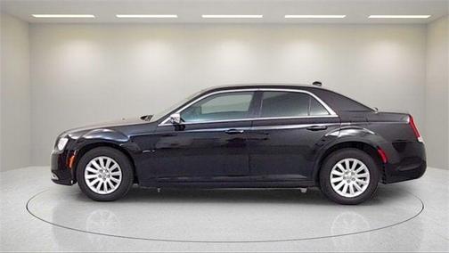 2019 Chrysler 300 Touring