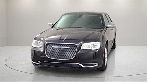 2019 Chrysler 300 Touring