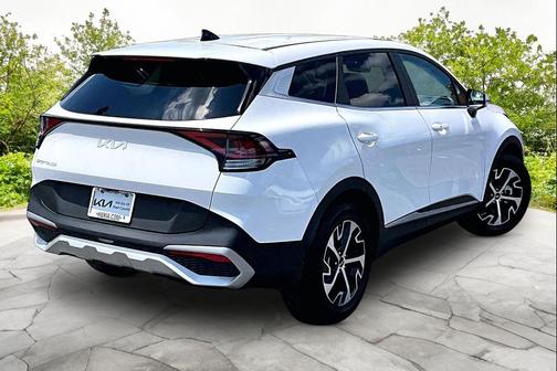 Glacial White Pearl 2023 Kia Sportage EX
