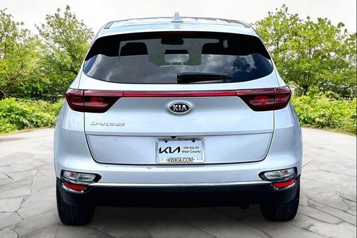 Sparkling Silver 2020 Kia Sportage LX