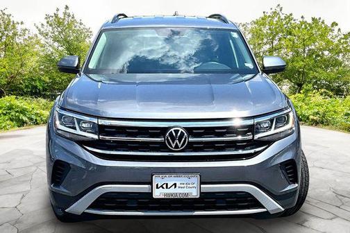 Platinum Gray Metallic 2021 Volkswagen Atlas 2.0T SE
