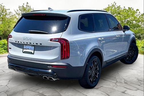 Black 2022 Kia Telluride EX
