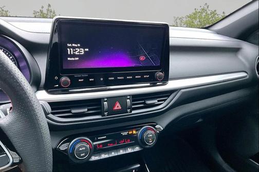 Snow White Pearl 2024 Kia Forte GT