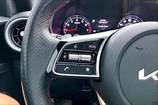 Snow White Pearl 2024 Kia Forte GT