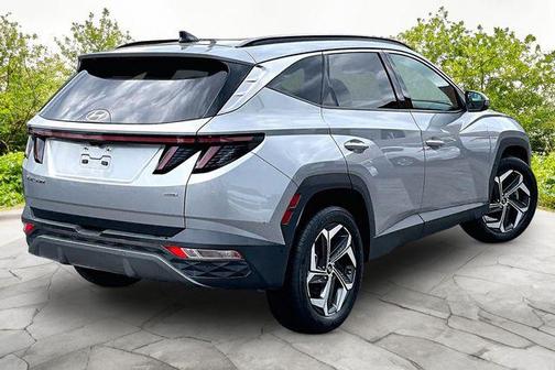 Shimmering Silver 2023 Hyundai TUCSON Limited