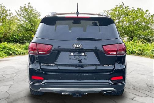 Ebony Black 2020 Kia Sorento EX