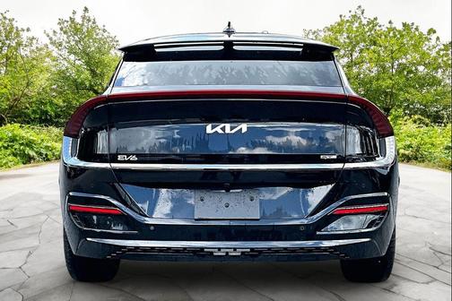 Aurora Black Pearl 2024 Kia EV6 GT-Line