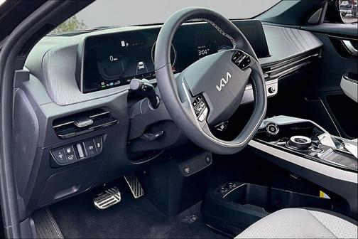 Aurora Black Pearl 2024 Kia EV6 GT-Line