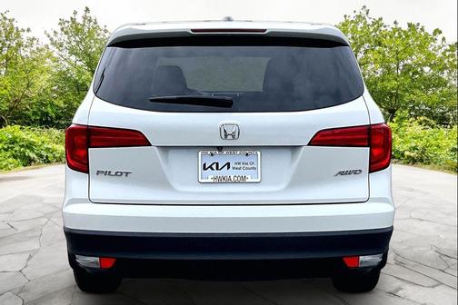 White Diamond Pearl 2016 Honda Pilot EX-L