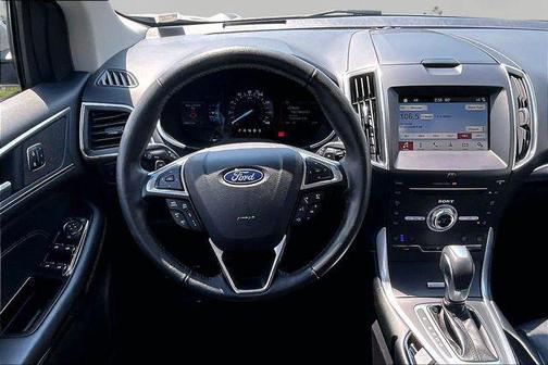 Ingot Silver 2018 Ford Edge Titanium