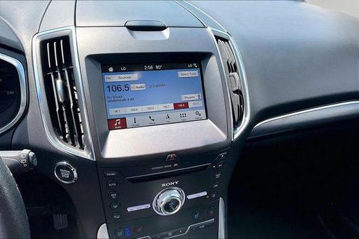 Ingot Silver 2018 Ford Edge Titanium