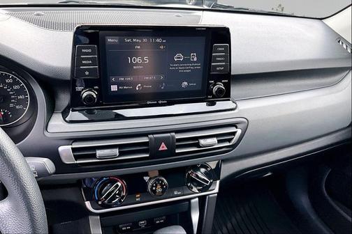 Snow White Pearl 2023 Kia Seltos LX