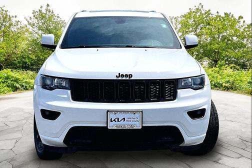 Bright White Clearcoat 2017 Jeep Grand Cherokee Altitude