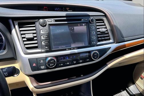 Blizzard Pearl 2019 Toyota Highlander Limited