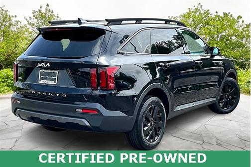 2022 Kia Sorento S