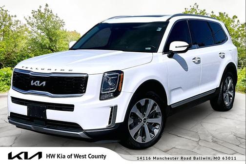 Glacial White Pearl 2022 Kia Telluride S