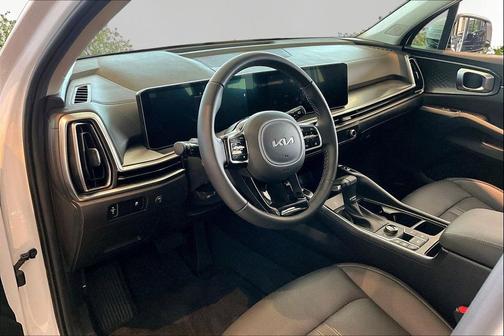 Glacial White Pearl 2025 Kia Sorento S