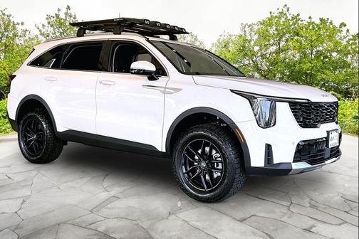 Glacial White Pearl 2025 Kia Sorento S