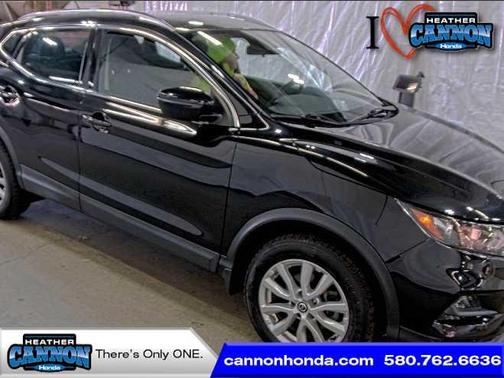 2020 Nissan Rogue Sport SV