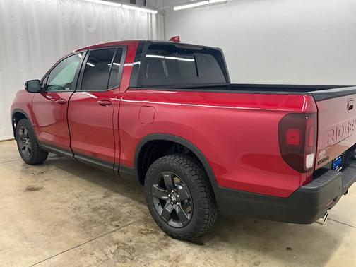 Radiant Red Metallic II 2026 Honda Ridgeline TrailSport