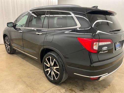 2020 Honda Pilot Touring 8-Passenger