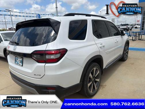 Platinum White Pearl 2023 Honda Pilot Elite