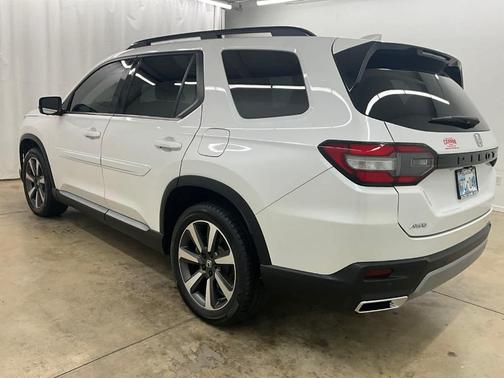 Platinum White Pearl 2023 Honda Pilot Elite
