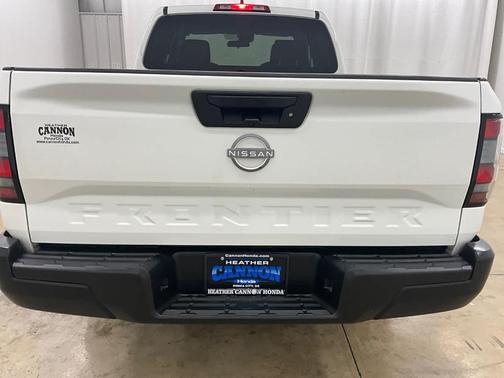 2024 Nissan Frontier S