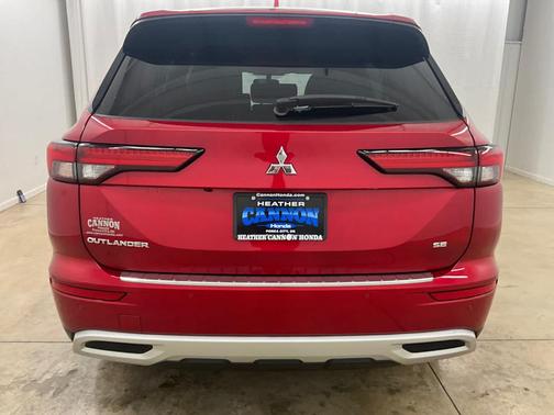2024 Mitsubishi Outlander SE