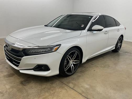 Platinum White Pearl 2022 Honda Accord Touring 2.0T