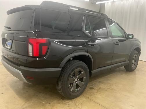 Crystal Black Pearl 2026 Honda Passport RTL