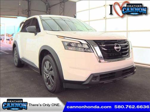 2024 Nissan Pathfinder S