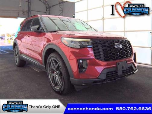 2025 Ford Explorer ST-Line