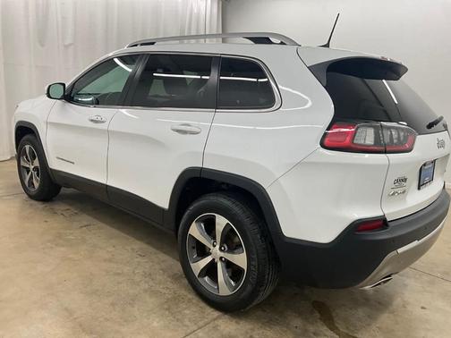 Bright White Clearcoat 2019 Jeep Cherokee Limited