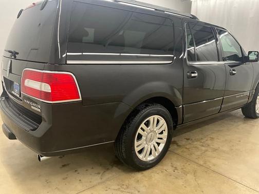 2013 Lincoln Navigator L