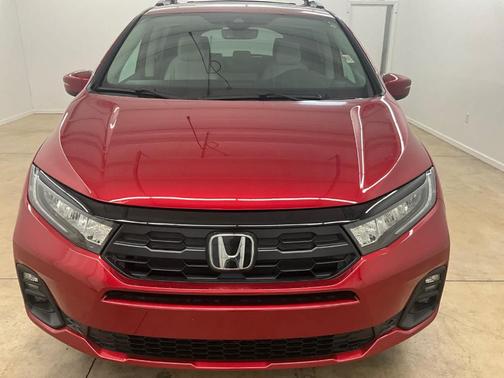 Radiant Red Metallic II 2026 Honda Odyssey EX-L