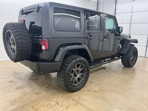 2018 Jeep Wrangler JK Unlimited Sahara