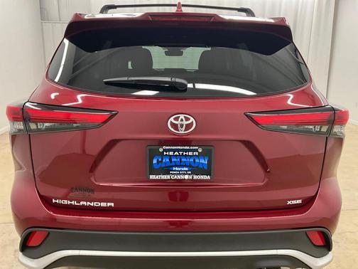 2021 Toyota Highlander XSE