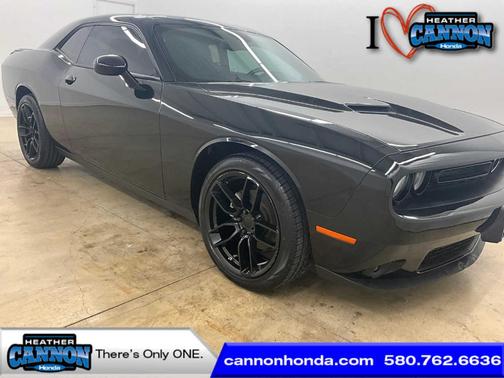 2023 Dodge Challenger SXT