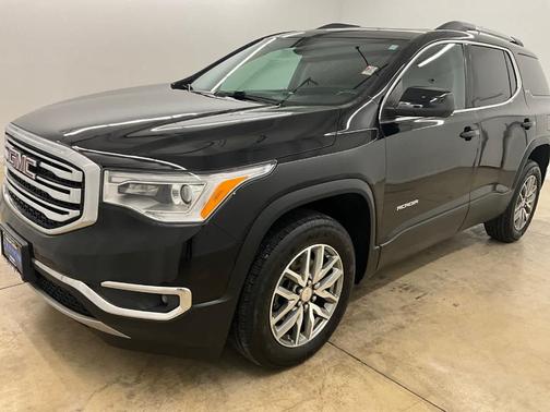 2019 GMC Acadia SLE-2