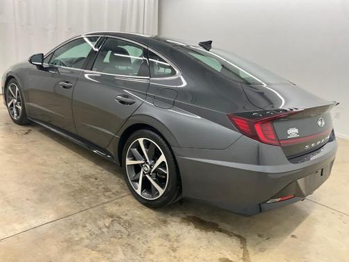 Portofino Gray 2022 Hyundai SONATA SEL Plus