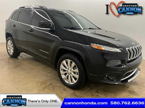 Diamond Black 2017 Jeep Cherokee Overland