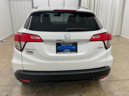 Platinum White Pearl 2021 Honda HR-V EX