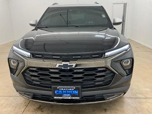 Mosaic Black Metallic 2025 Chevrolet Trailblazer ACTIV